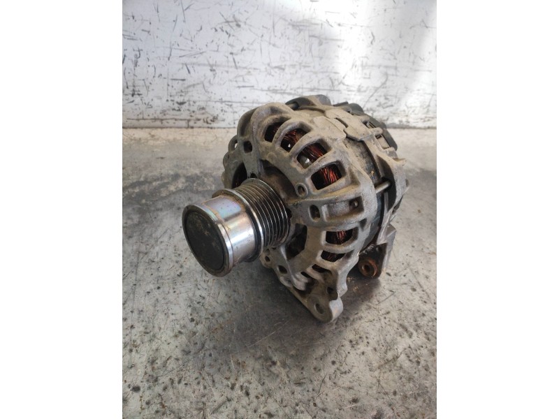 Recambio de alternador para seat ibiza (6p1) reference referencia OEM IAM 04E903021M  