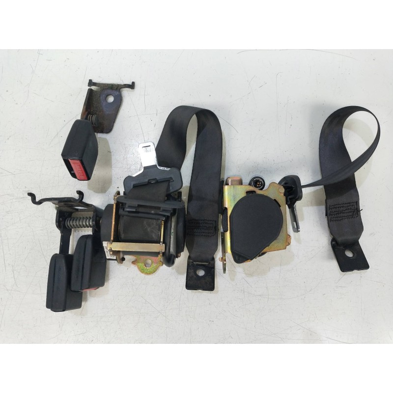 Recambio de juego cinturones trasero para renault megane ii classic berlina 1.9 dci diesel referencia OEM IAM   4P