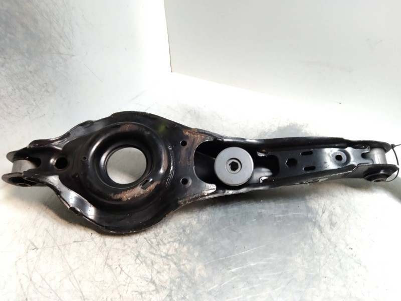 Recambio de brazo suspension inferior trasero izquierdo para ford focus lim. st referencia OEM IAM   