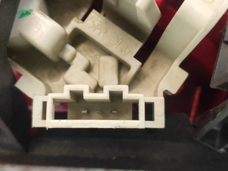 Recambio de piloto trasero derecho interior para audi a5 coupe (8t) 2.7 tdi referencia OEM IAM 8T0945094  