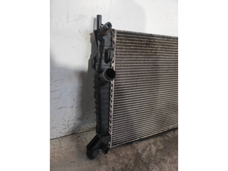 Recambio de radiador agua para ford focus lim. (cb4) titanium referencia OEM IAM 3M5H8005TI  