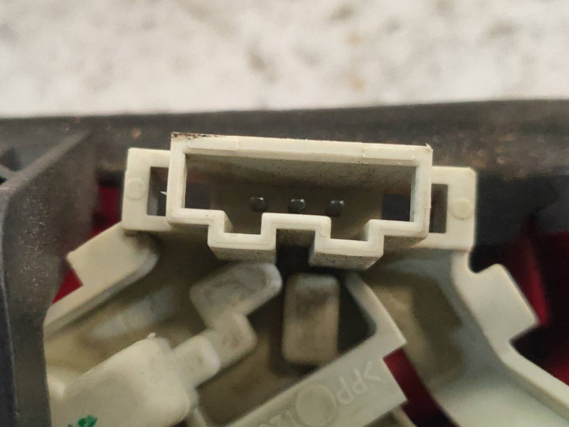 Recambio de piloto trasero izquierdo interior para audi a5 coupe (8t) 2.7 tdi referencia OEM IAM 8T0945093  