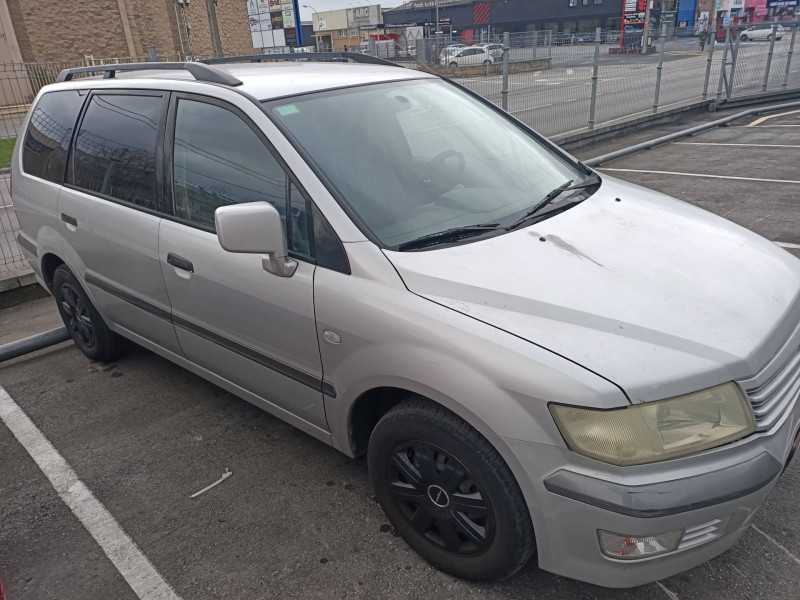 mitsubishi space wagon (n80/n90) del año 2002