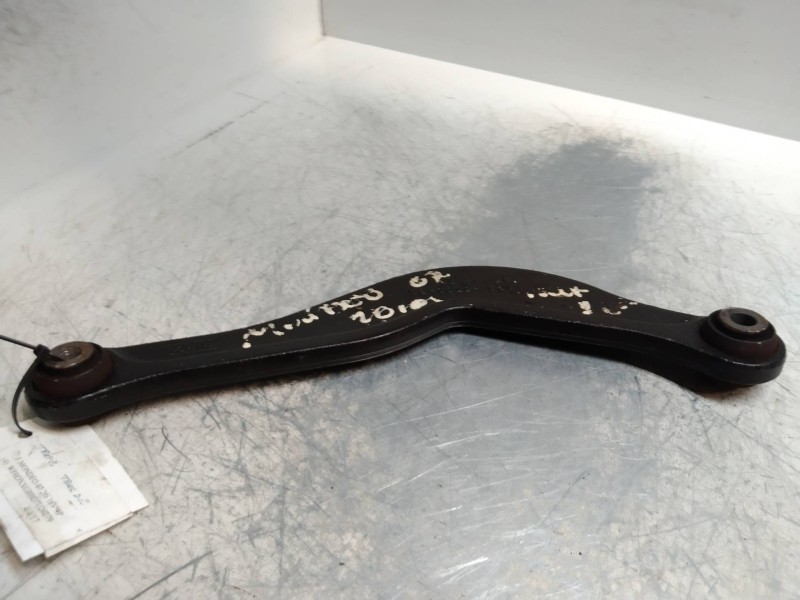 Recambio de brazo suspension inferior trasero izquierdo para ford mondeo sportbreak (ca2) 2.0 flexifuel cat referencia OEM IAM  