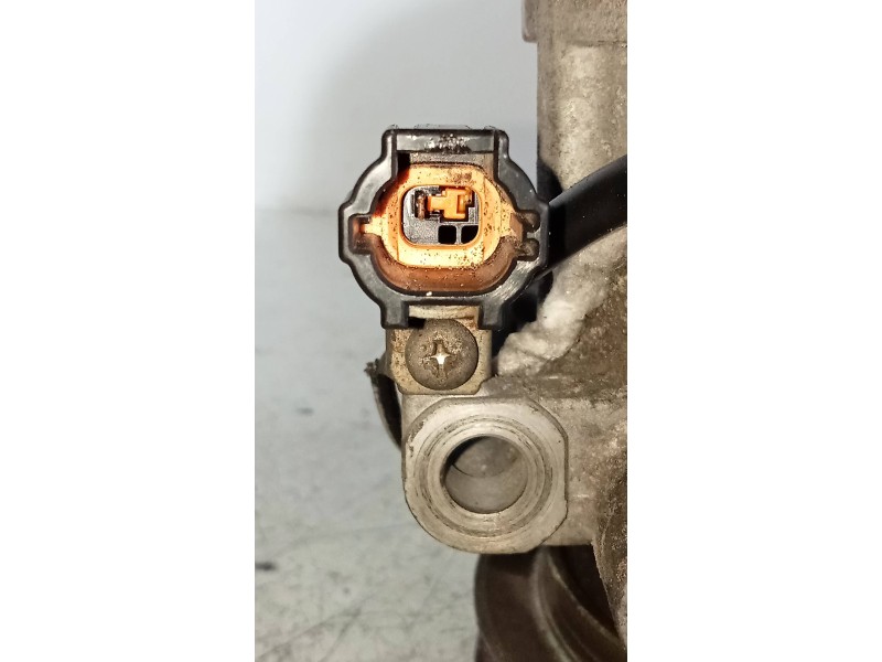 Recambio de compresor aire acondicionado para nissan x-trail (t30) comfort referencia OEM IAM 926005M301 DKV11G 2K45245010