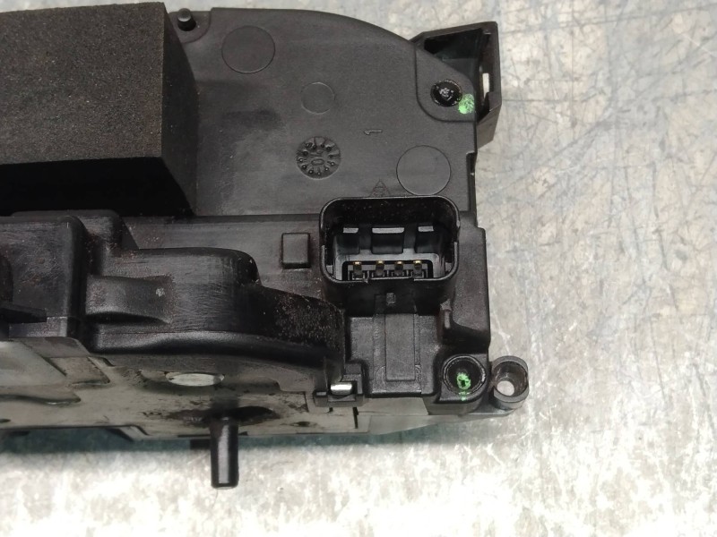 Recambio de motor cierre centralizado trasero izquierdo para renault modus luxe privilege referencia OEM IAM   5P