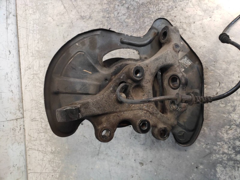 Recambio de mangueta delantera izquierda para mercedes clase c (w203) sportcoupe c 220 cdi (203.706) referencia OEM IAM   