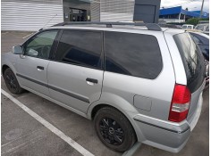 mitsubishi space wagon (n80/n90) del año 2002 2