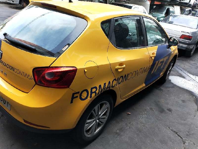 seat ibiza (6j5) del año 2008
