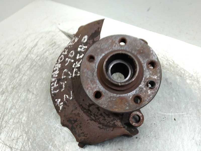 Recambio de mangueta delantera derecha para volkswagen t4 transporter/furgoneta (mod. 1991) 2.4 diesel referencia OEM IAM   