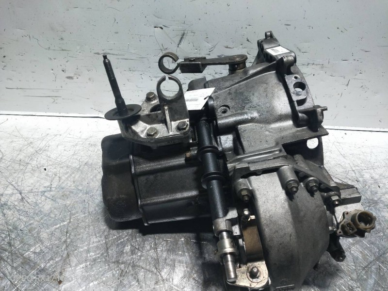 Recambio de caja cambios para peugeot 605 2.1 turbodiesel referencia OEM IAM 2GM03 033335  Recambio de caja cambios para peugeot 605 2.1 turbodiesel referencia OEM IAM 2GM03 033335