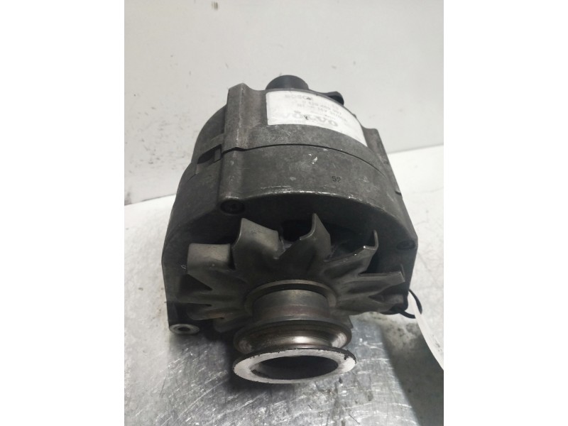 Recambio de alternador para volvo serie 940 berlina/familiar 2.4 td familiar referencia OEM IAM 0120469997  