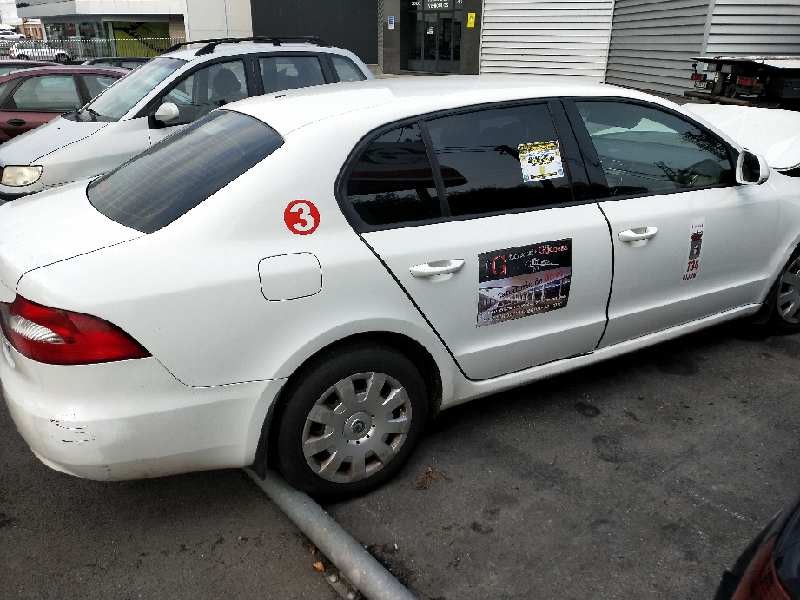 skoda suberb (3t4) del año 2012