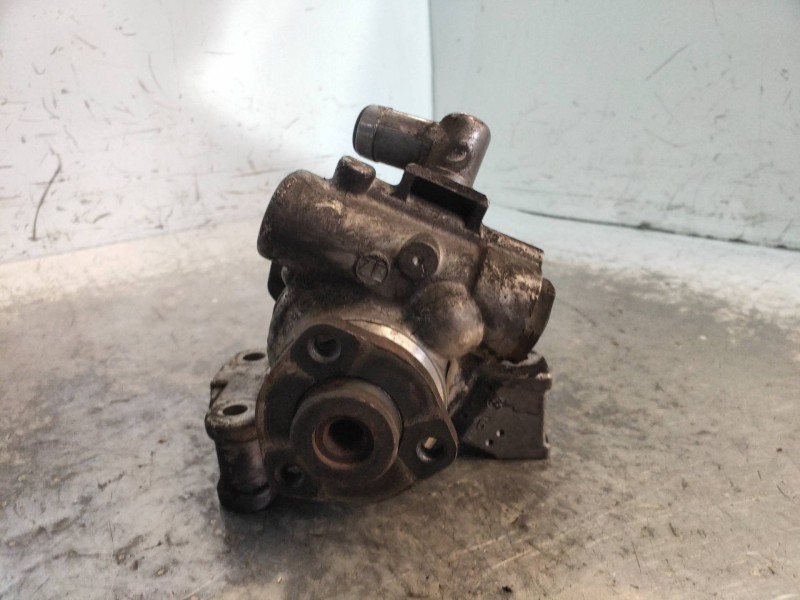 Recambio de bomba direccion para mercedes clase c (w203) sportcoupe c 220 cdi (203.706) referencia OEM IAM   