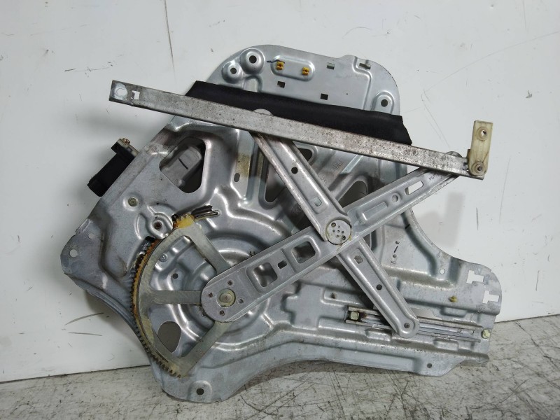 Recambio de elevalunas delantero izquierdo para kia carnival ii 2.9 crdi lx referencia OEM IAM 824504D010 0620200770 5P 2006