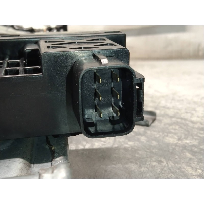 Recambio de elevalunas delantero izquierdo para kia carnival ii 2.9 crdi lx referencia OEM IAM 824504D010 0620200770 5P 2006