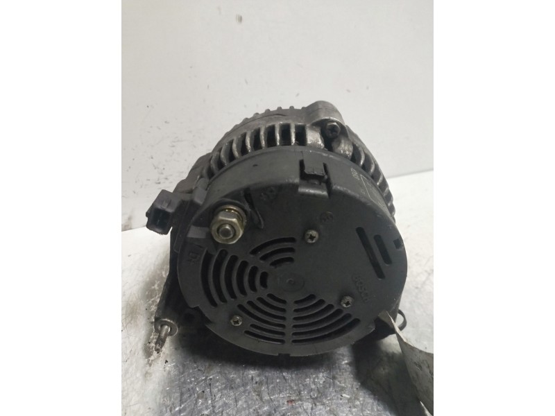 Recambio de alternador para volkswagen vento (1h2) gl referencia OEM IAM 0123310001  