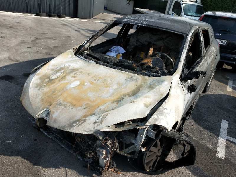 renault megane iii berlina 5 p del año 2013