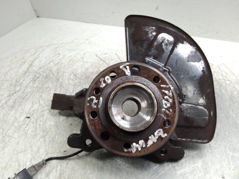 Recambio de mangueta delantera izquierda para opel zafira b energy referencia OEM IAM 13197802  