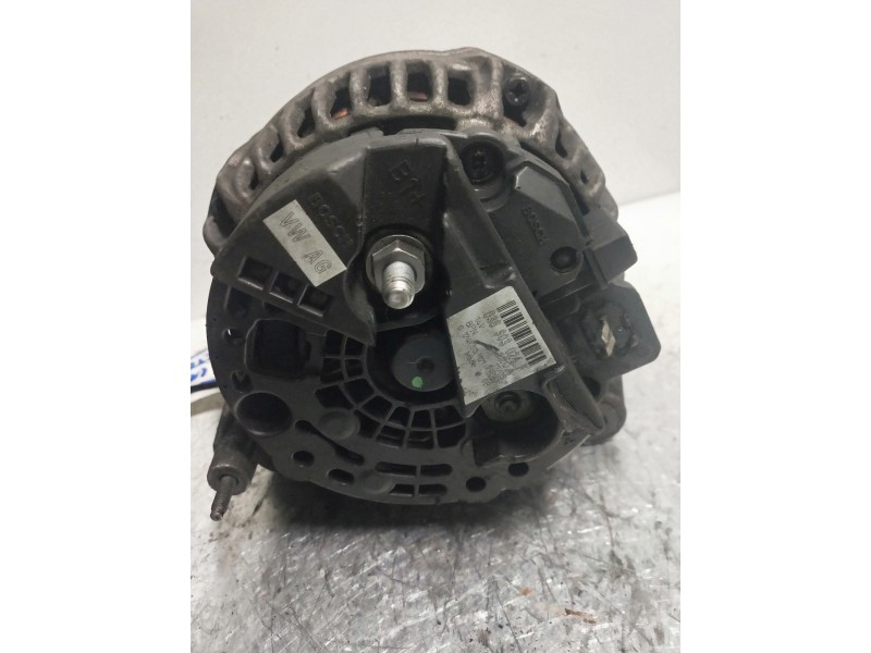 Recambio de alternador para volkswagen t5 transporter/furgoneta caja cerrada, techo elevado referencia OEM IAM 038903024F  