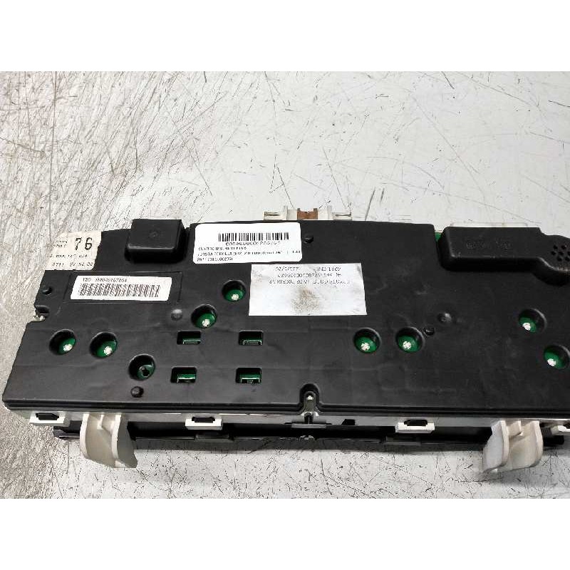 Recambio de cuadro instrumentos para toyota corolla (e12) 2.0 turbodiesel cat referencia OEM IAM 83800002760 110080107004 