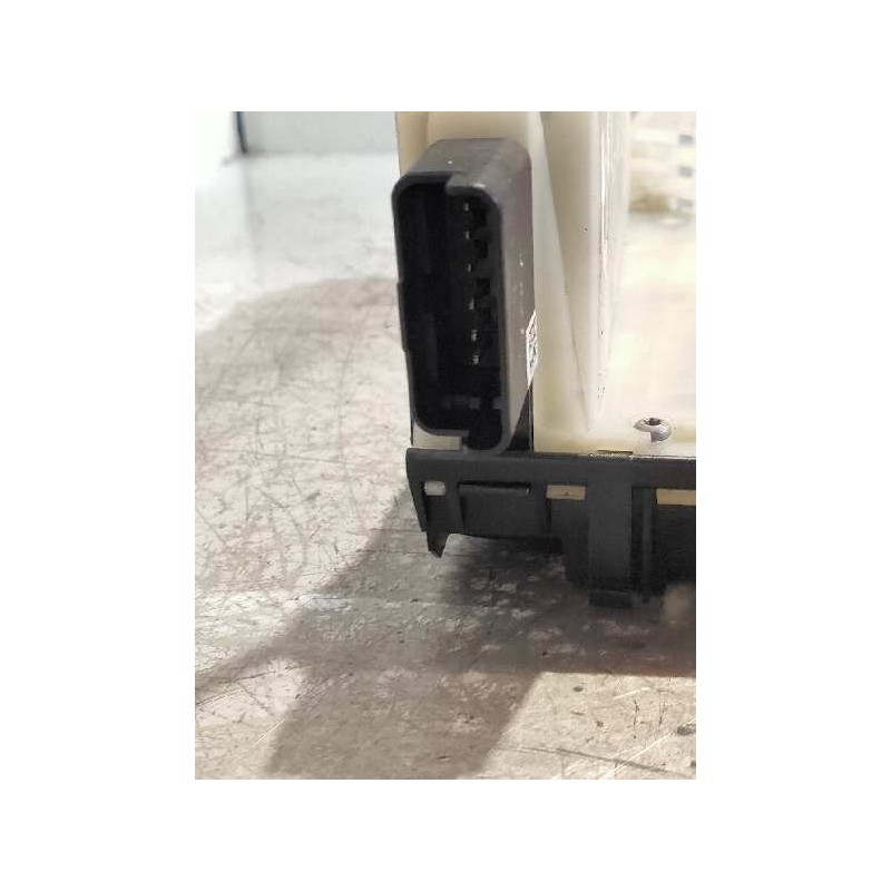 Recambio de motor cierre centralizado delantero izquierdo para citroen c4 lim. feel edition referencia OEM IAM 9685351380  