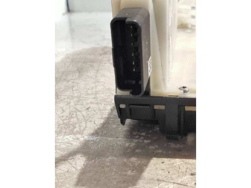 Recambio de motor cierre centralizado delantero izquierdo para citroen c4 lim. feel edition referencia OEM IAM 9685351380  
