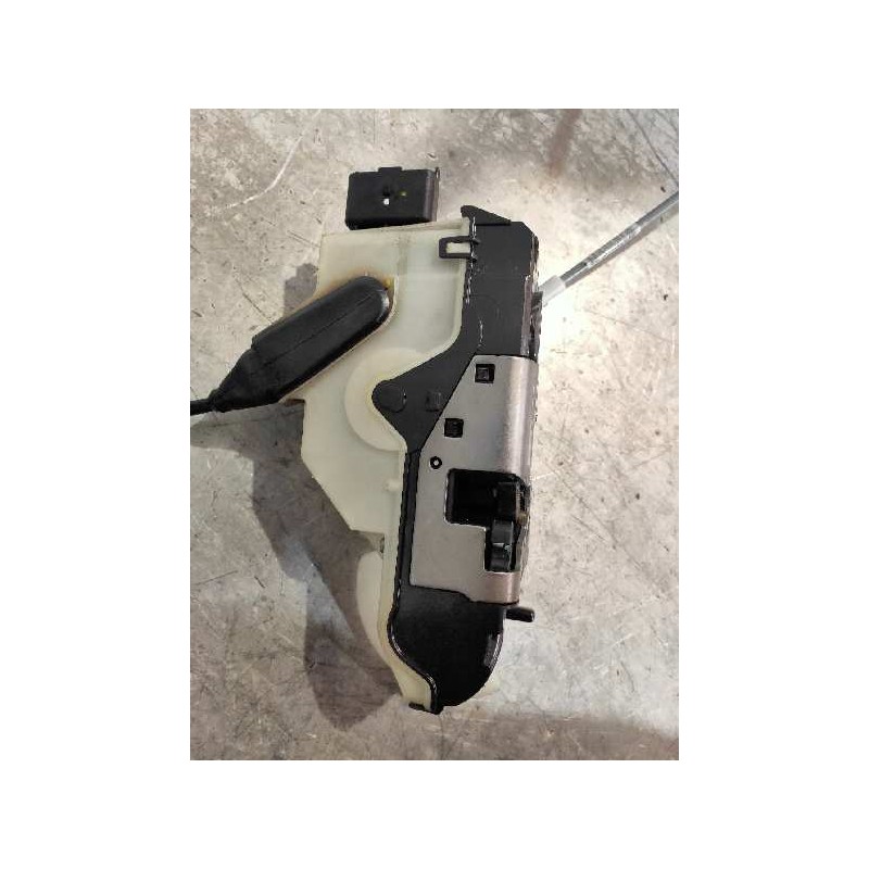 Recambio de motor cierre centralizado delantero izquierdo para citroen c4 lim. feel edition referencia OEM IAM 9685351380  