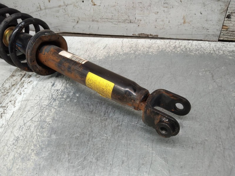 Recambio de amortiguador trasero izquierdo para chevrolet evanda cdx referencia OEM IAM   