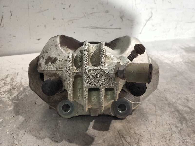 Recambio de pinza freno delantera derecha para citroen c4 lim. feel edition referencia OEM IAM 11360108283 9677343080 
