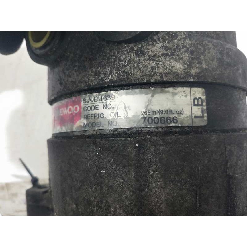 Recambio de compresor aire acondicionado para daewoo nubira berlina 1.6 cat referencia OEM IAM 700666 LB 