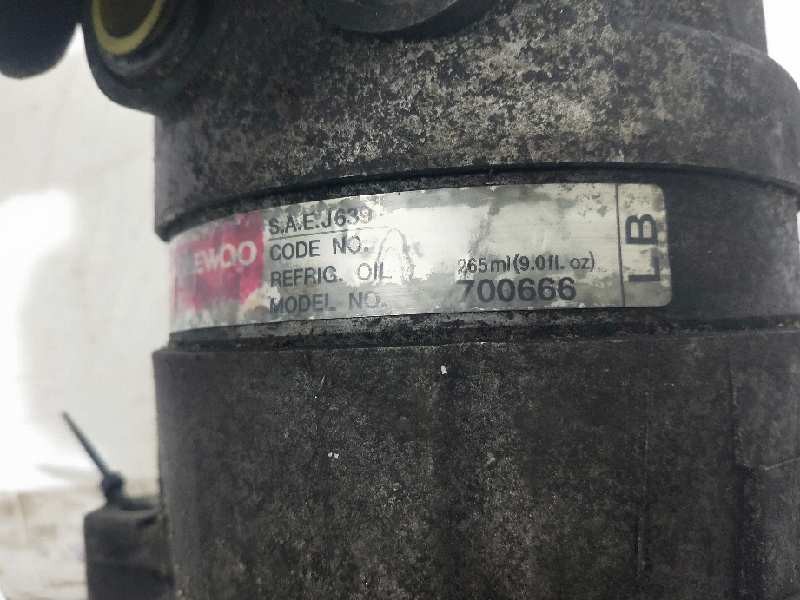 Recambio de compresor aire acondicionado para daewoo nubira berlina 1.6 cat referencia OEM IAM 700666 LB 