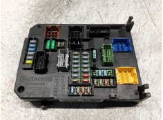 Recambio de caja reles / fusibles para citroen c4 lim. feel edition referencia OEM IAM 9806687980 A2C3884870C BSIQ0401