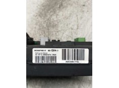 Recambio de caja reles / fusibles para citroen c4 lim. feel edition referencia OEM IAM 9806687980 A2C3884870C BSIQ0401 2
