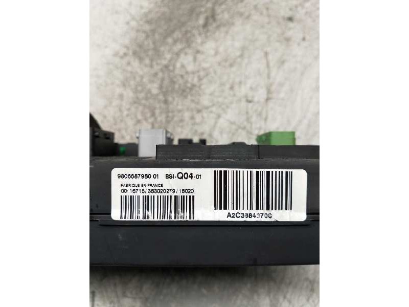 Recambio de caja reles / fusibles para citroen c4 lim. feel edition referencia OEM IAM 9806687980 A2C3884870C BSIQ0401
