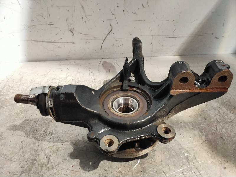 Recambio de mangueta delantera izquierda para citroen c4 lim. feel edition referencia OEM IAM   