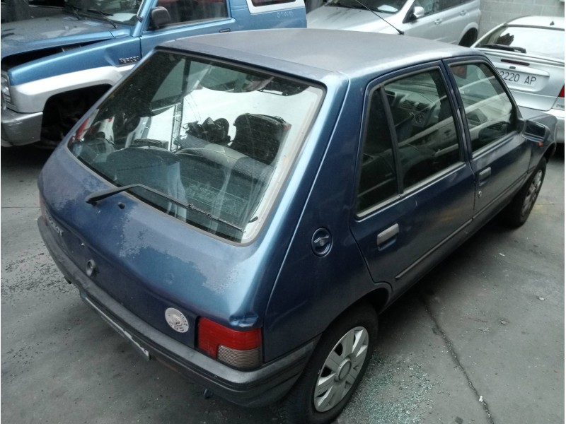 peugeot 205 berlina del año 1997