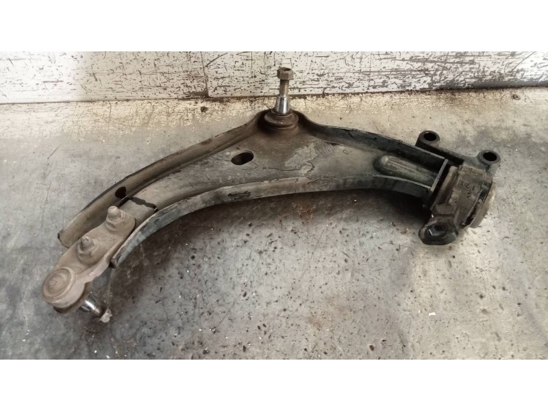 Recambio de brazo suspension inferior delantero derecho para mini mini (r56) cooper s referencia OEM IAM 677230205  