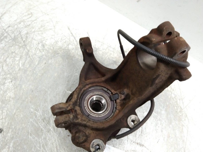 Recambio de mangueta delantera izquierda para peugeot 1007 sport referencia OEM IAM 1607557480  