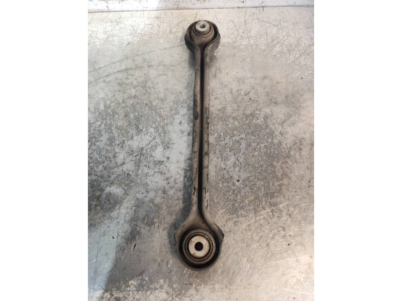 Recambio de brazo suspension superior trasero derecho para bmw serie 3 coupe (e92) 320d referencia OEM IAM 676347111  