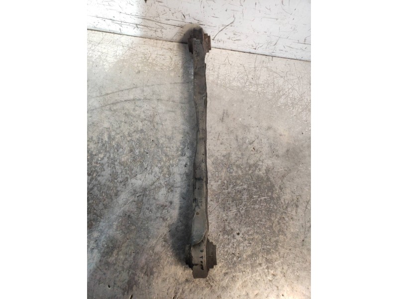 Recambio de brazo suspension superior trasero derecho para bmw serie 3 coupe (e92) 320d referencia OEM IAM 676347111  