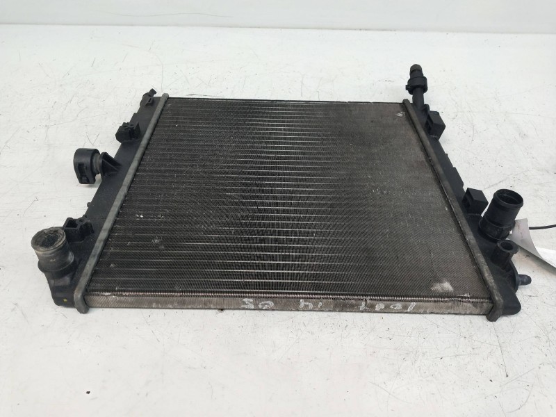 Recambio de radiador agua para peugeot 1007 sport referencia OEM IAM 1330W8  