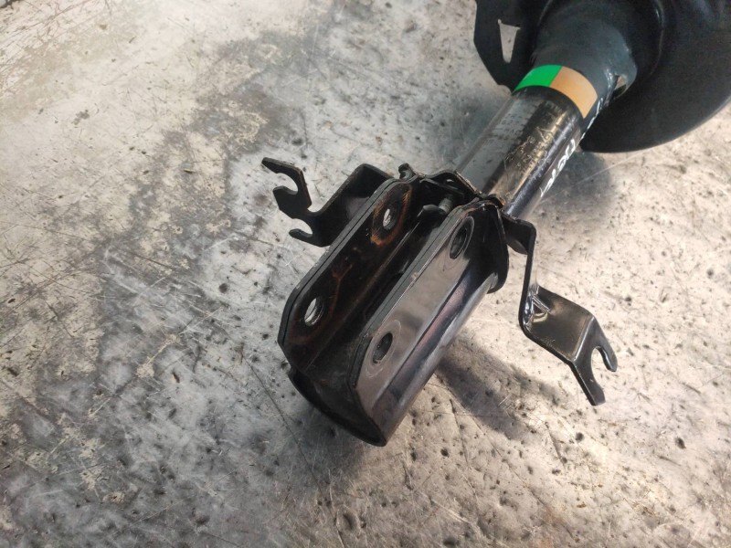 Recambio de amortiguador delantero izquierdo para dacia sandero ambiance referencia OEM IAM 543025522R 03081000627 