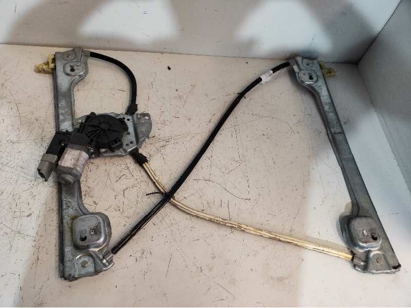 Recambio de elevalunas delantero izquierdo para peugeot 1007 sport referencia OEM IAM  9221R0 