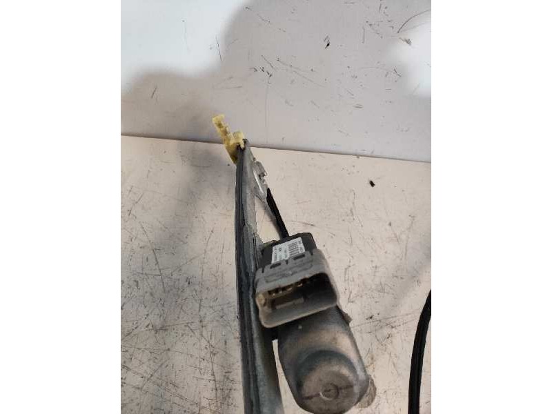 Recambio de elevalunas delantero izquierdo para peugeot 1007 sport referencia OEM IAM  9221R0 