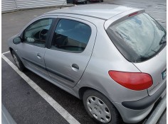 peugeot 206 berlina del año 2001 2