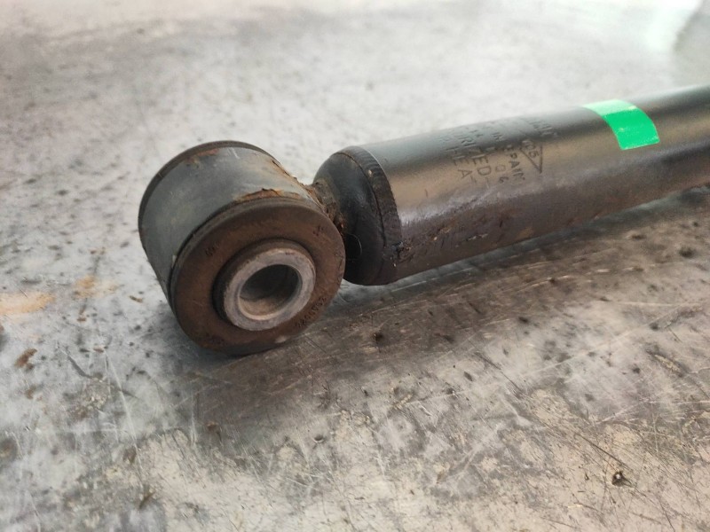 Recambio de amortiguador trasero izquierdo para dacia sandero ambiance referencia OEM IAM 562106629R 0308100063 