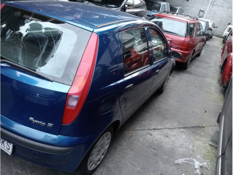 fiat punto berlina (188) del año 2001