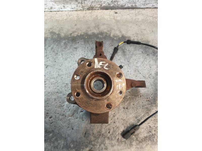 Recambio de mangueta delantera izquierda para dacia sandero ambiance referencia OEM IAM   