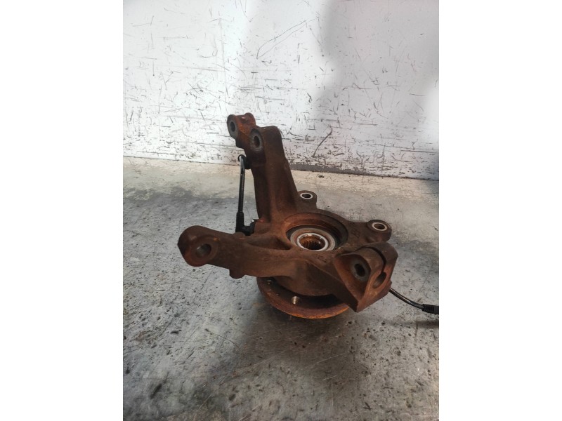 Recambio de mangueta delantera izquierda para dacia sandero ambiance referencia OEM IAM   